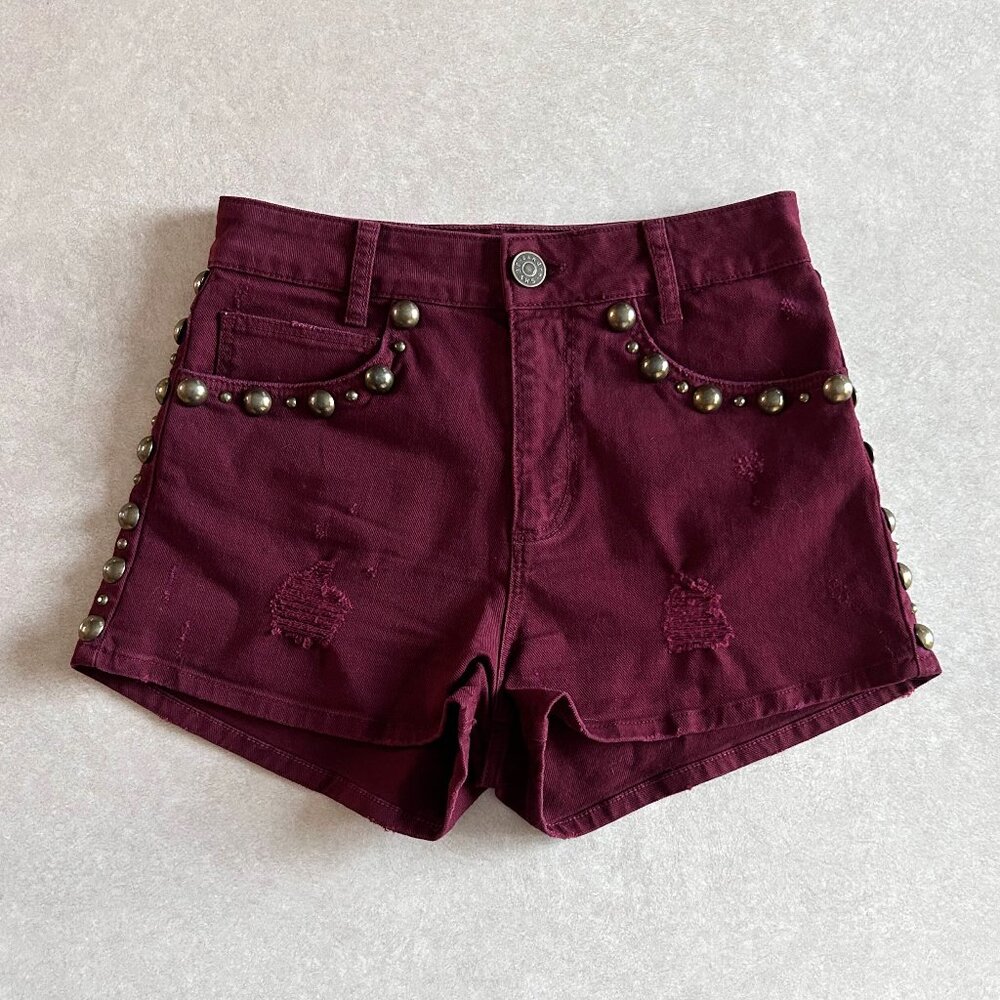 Sandro Pichi Studded Shorts ASO Aria Montgomery - Picture 4 of 8